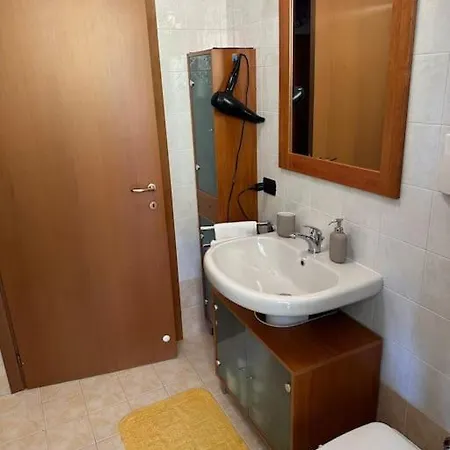 Ale Lake Maggiore Apartment *