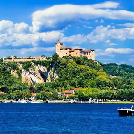 Ale Lake Maggiore Apartment *